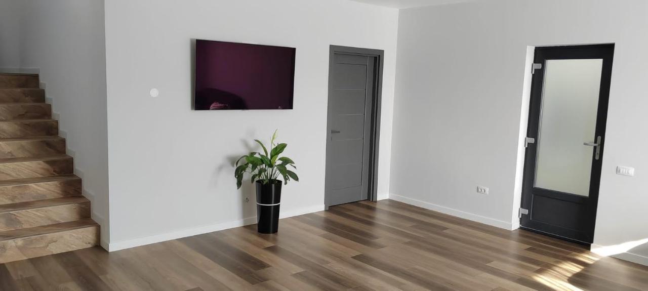 Casira Guesthouse Sînmartin Kültér fotó