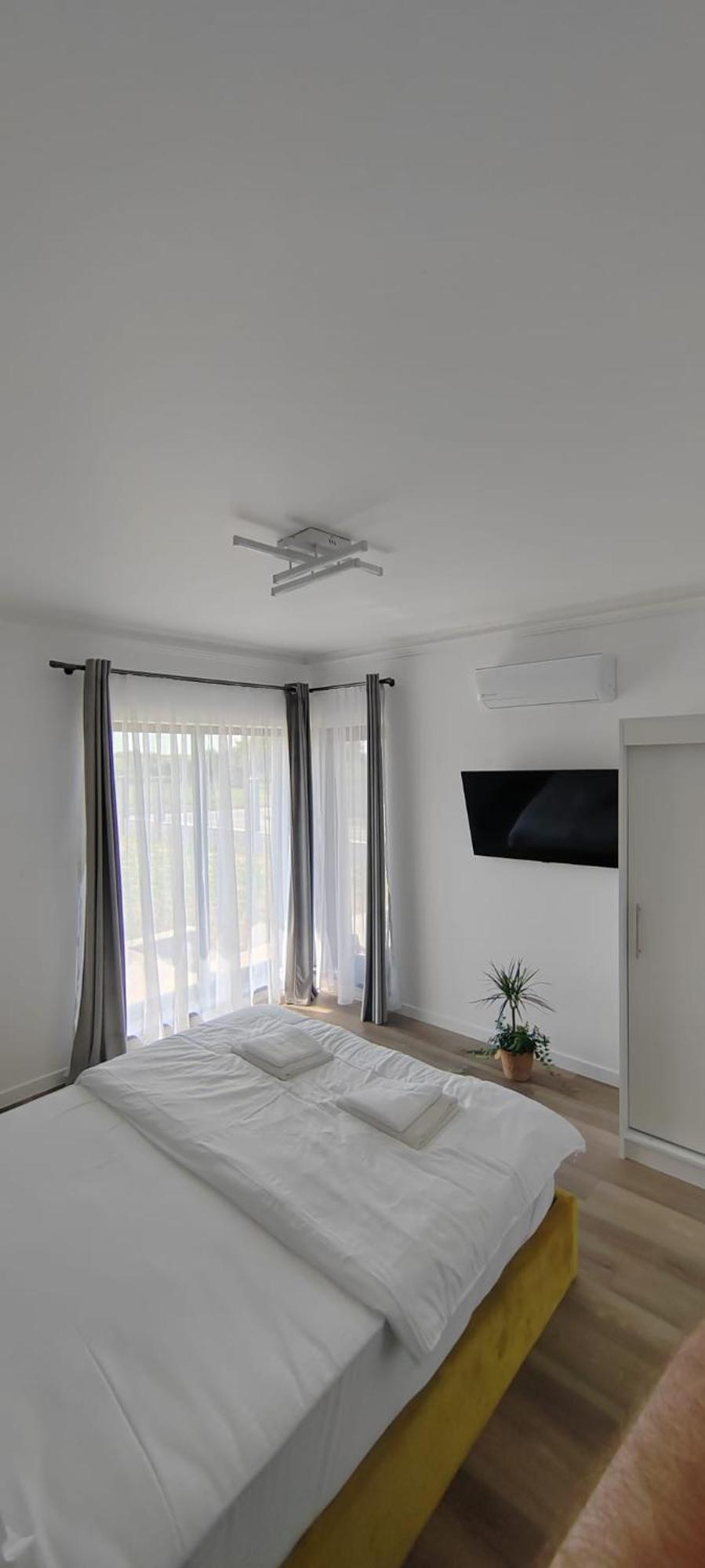 Casira Guesthouse Sînmartin Kültér fotó